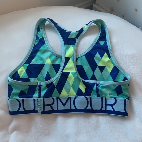 Three under armor bras - Picture 4 of 6